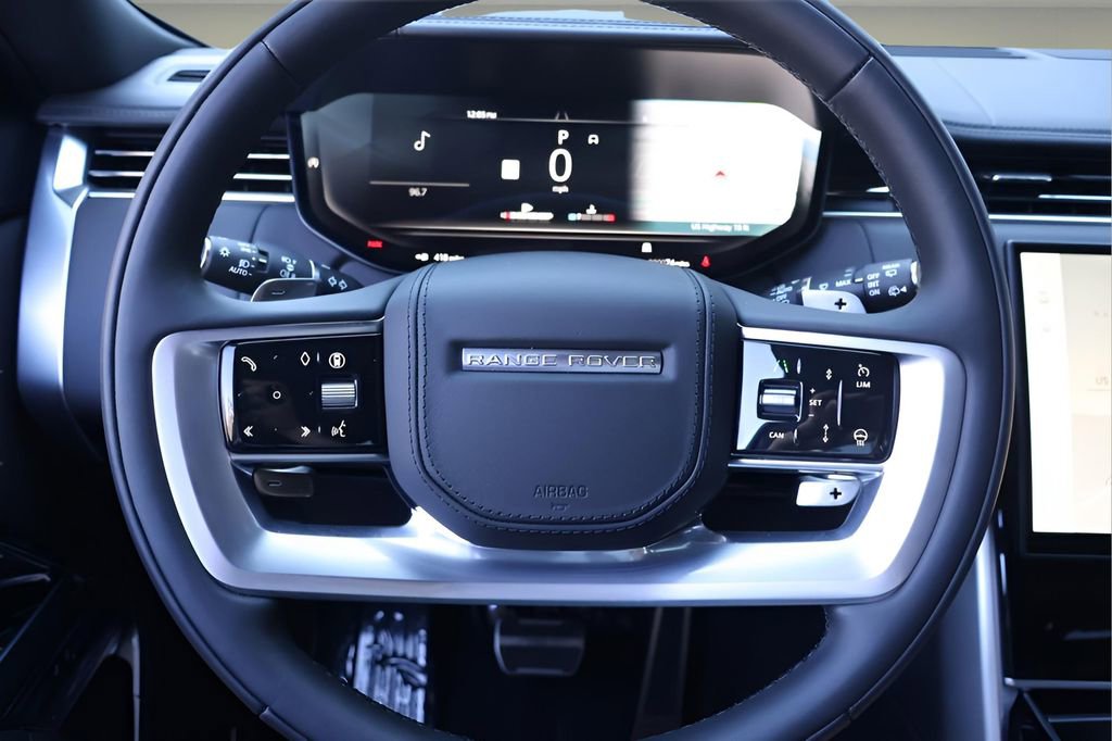 New 2026 Land Rover Range Rover Long Wheelbase SE image 19