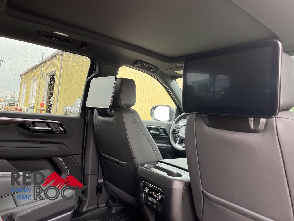 New 2026 Chevrolet Suburban Z71 w/ Z71 Off-Road Package AWD/4WD image 14