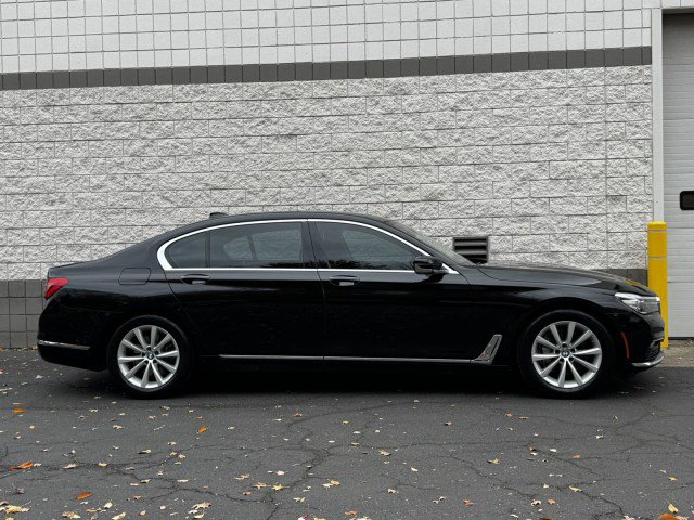 Used 2018 BMW 740i xDrive image 17