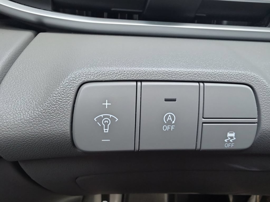 Certified 2024 Hyundai Elantra SE FWD image 23