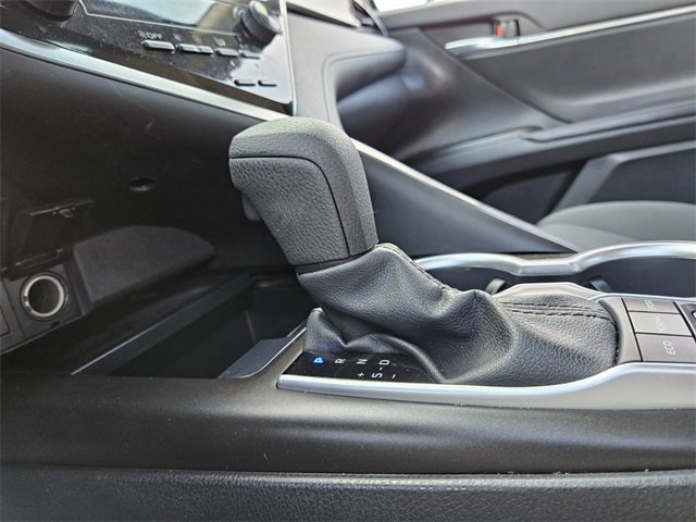 Used 2022 Toyota Camry LE image 24