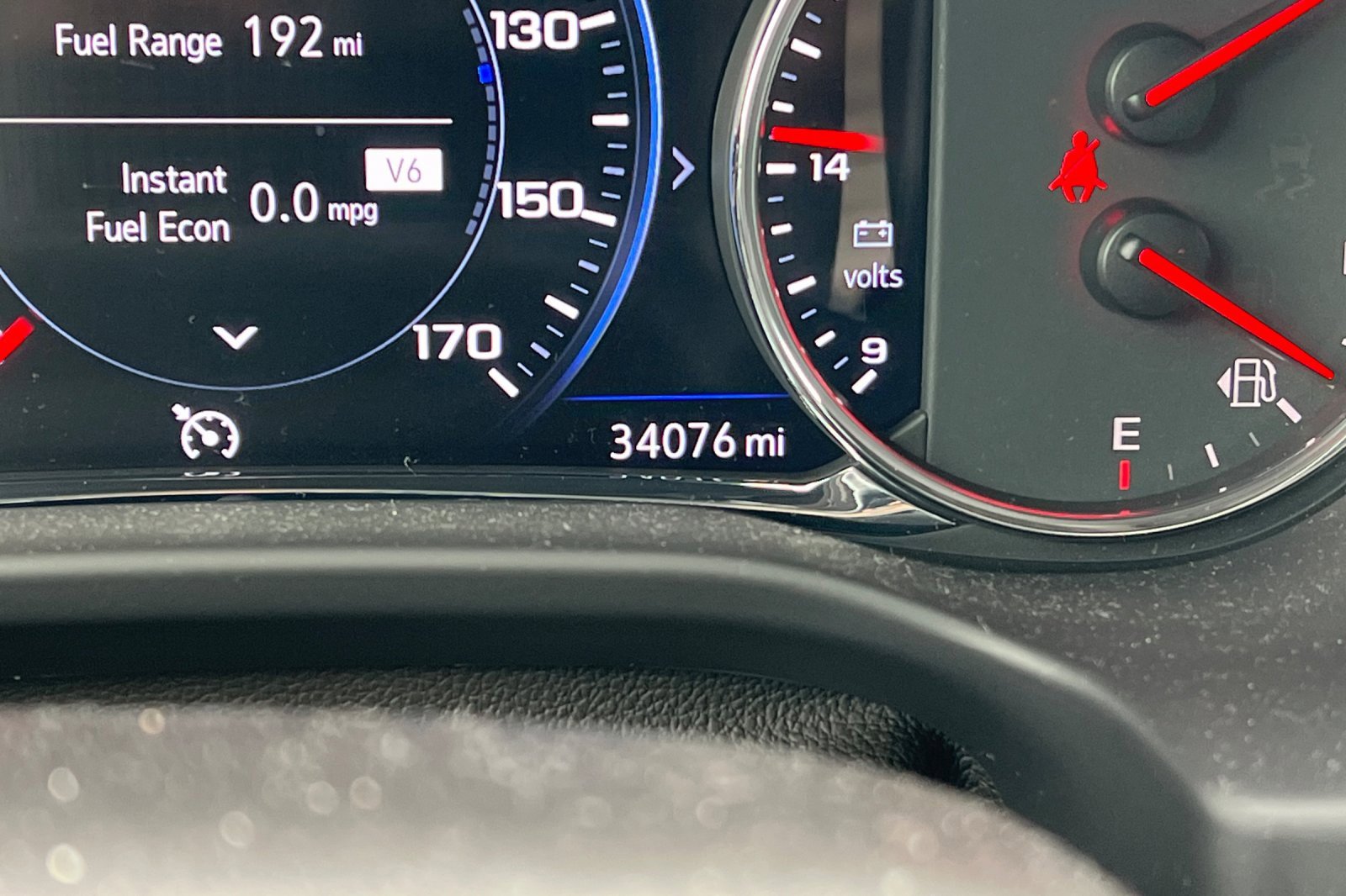 Used 2023 GMC Acadia AT4 w/ Technology Package image 41