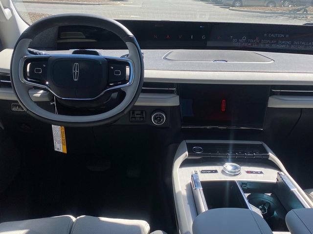 New 2026 Lincoln Navigator Reserve AWD/4WD image 6