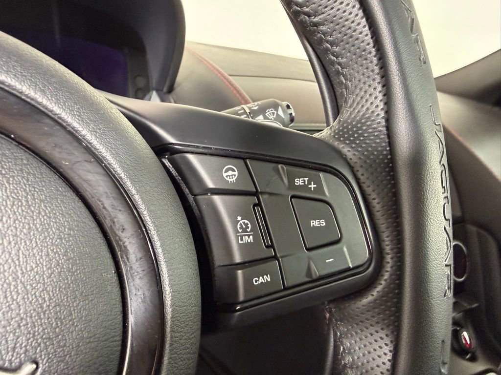 Used 2021 Jaguar F-TYPE R image 27