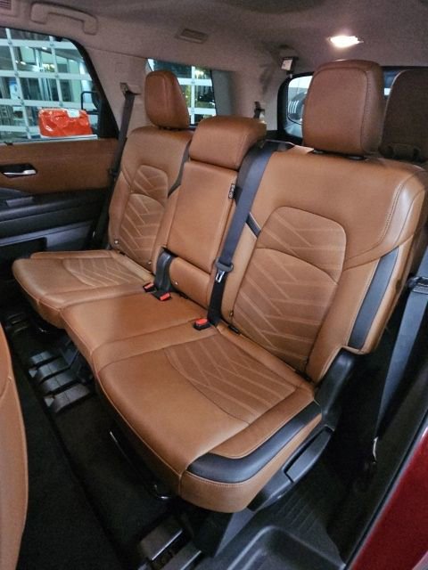 Used 2023 Nissan Pathfinder Platinum w/ Cargo Package AWD/4WD image 36
