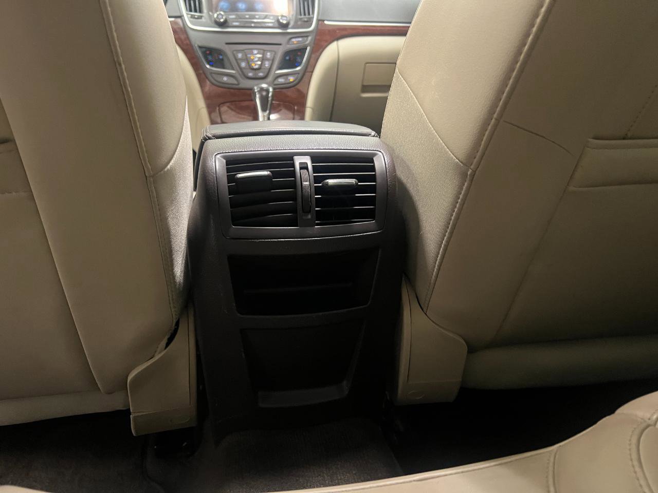 Used 2016 Buick Regal image 49