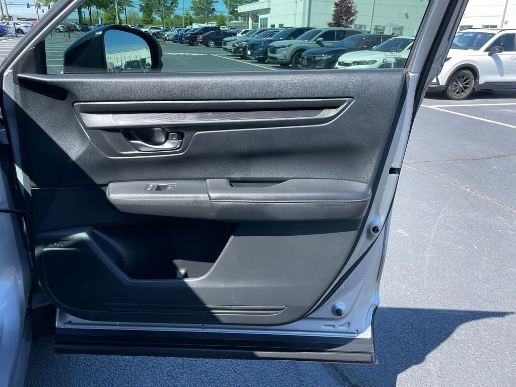 Certified 2025 Honda CR-V Sport image 28