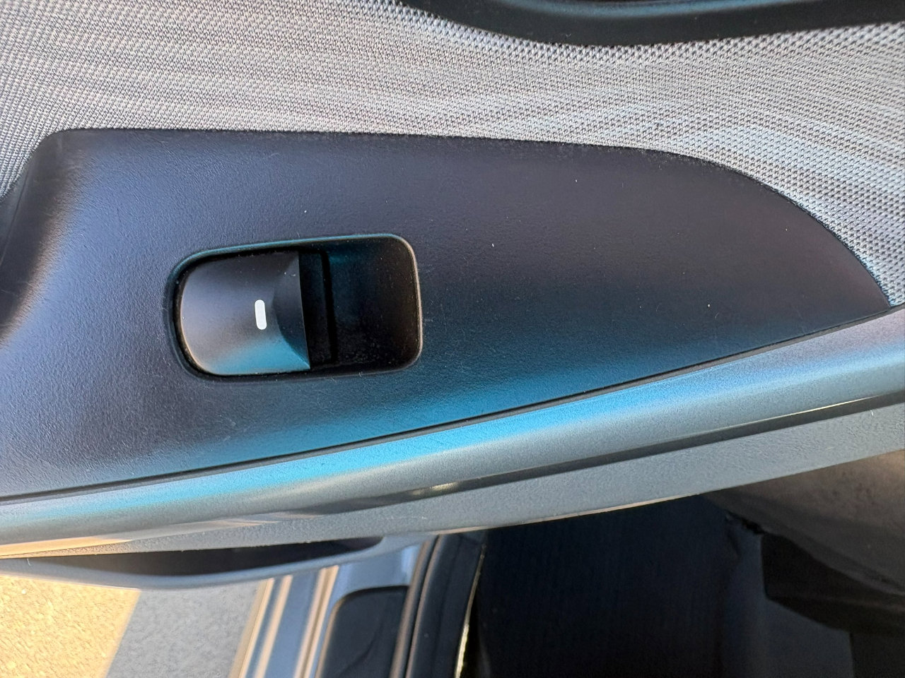 Used 2013 Hyundai Elantra GLS w/ Preferred Pkg image 23