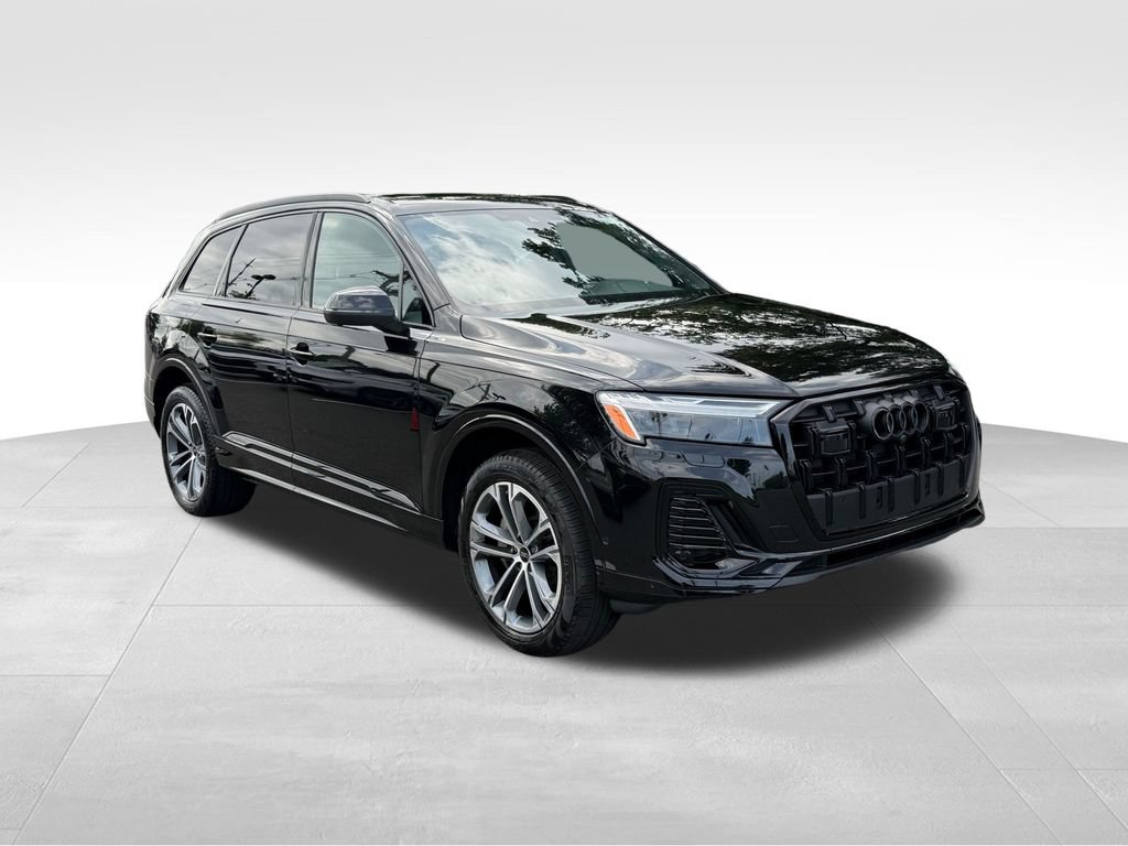 Used 2025 Audi Q7 2.0T Premium w/ Convenience Plus Package AWD/4WD image 4