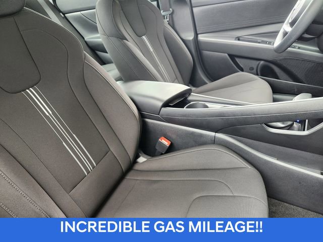 Certified 2025 Hyundai Elantra Blue image 10