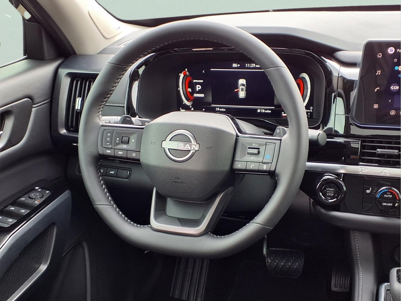 New 2026 Nissan Pathfinder SL w/ SL Premium Package FWD image 15