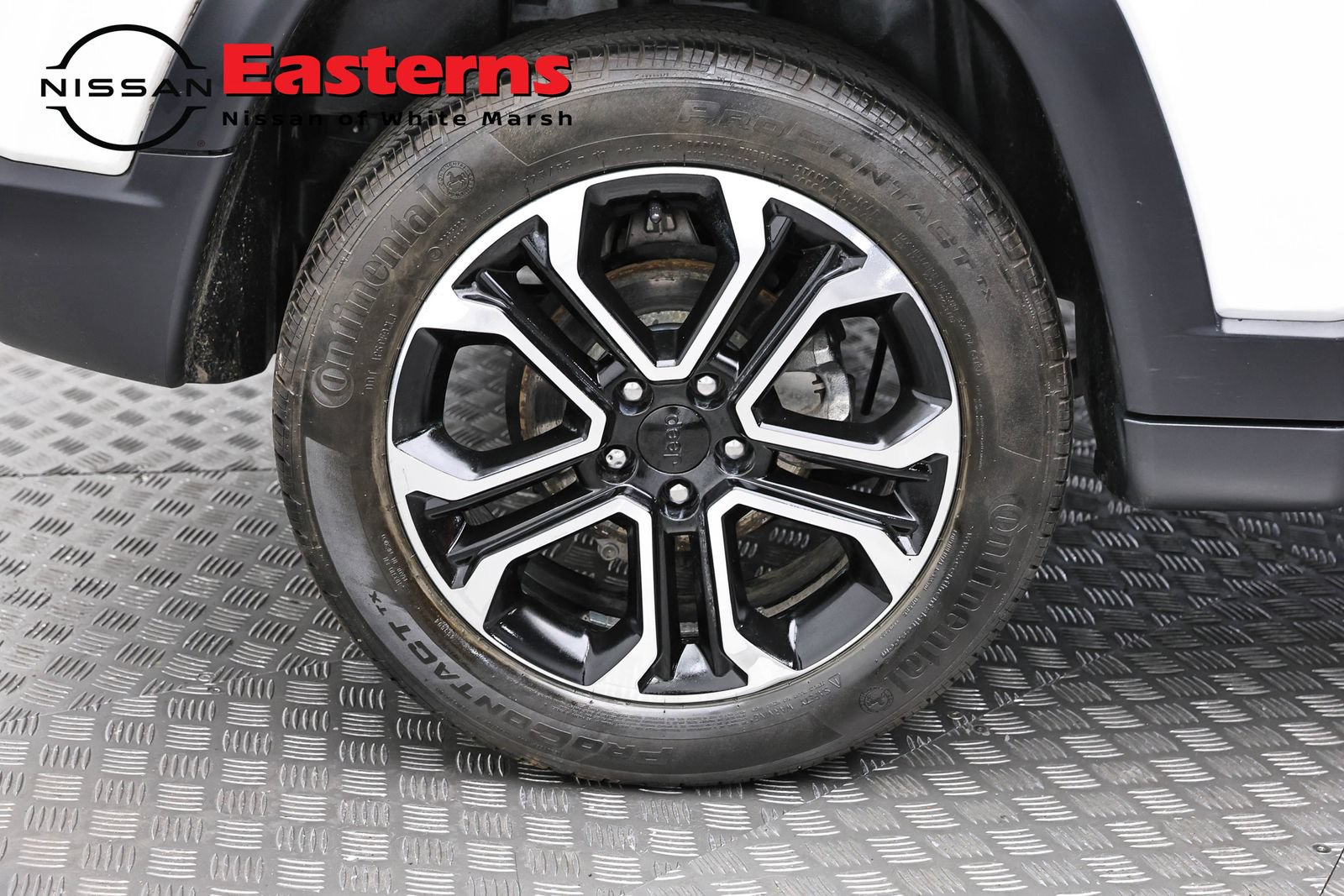 Used 2022 Jeep Compass Limited AWD/4WD image 29