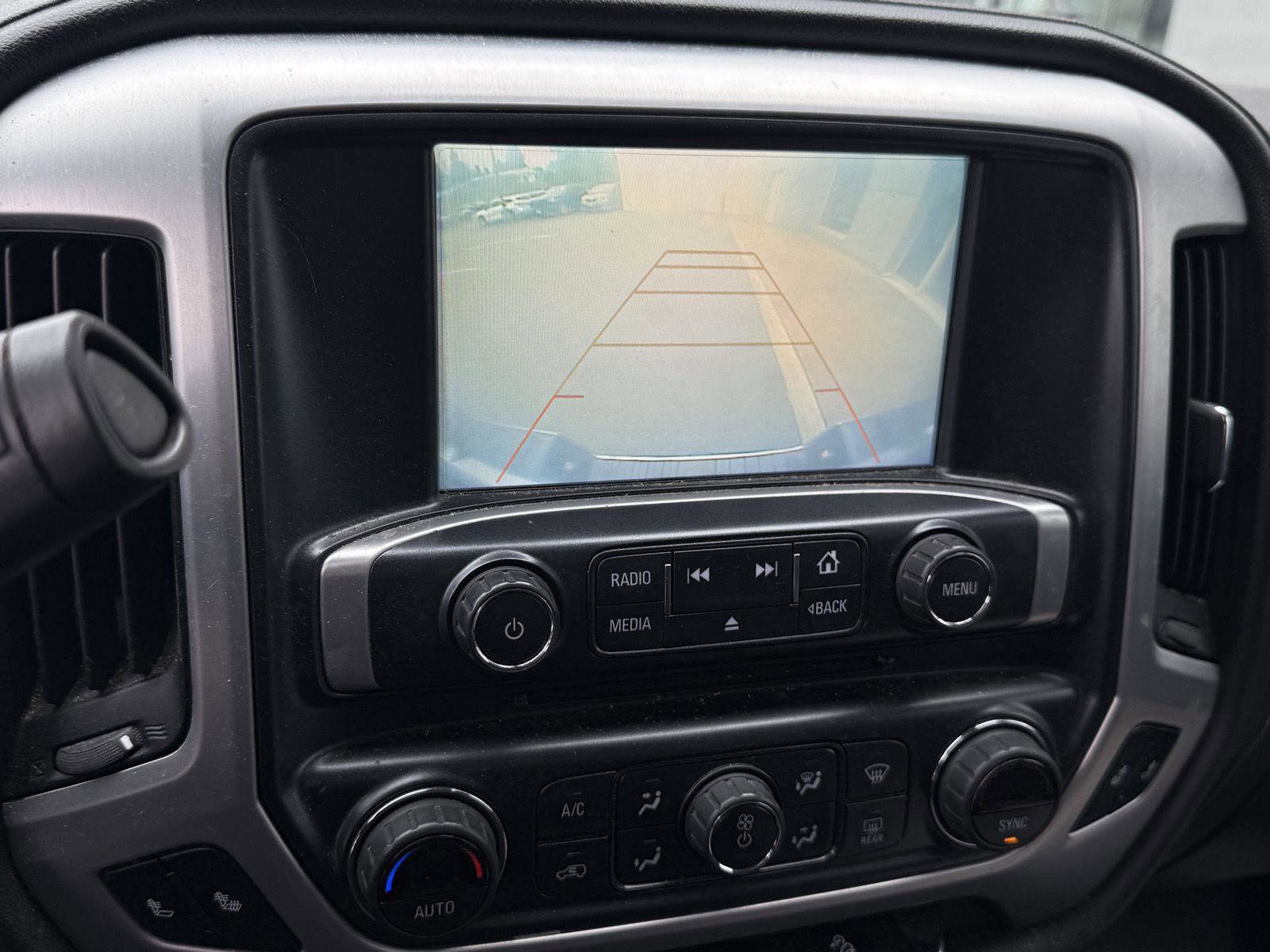 Used 2019 GMC Sierra 1500 SLE w/ SLE Value Package AWD/4WD image 17