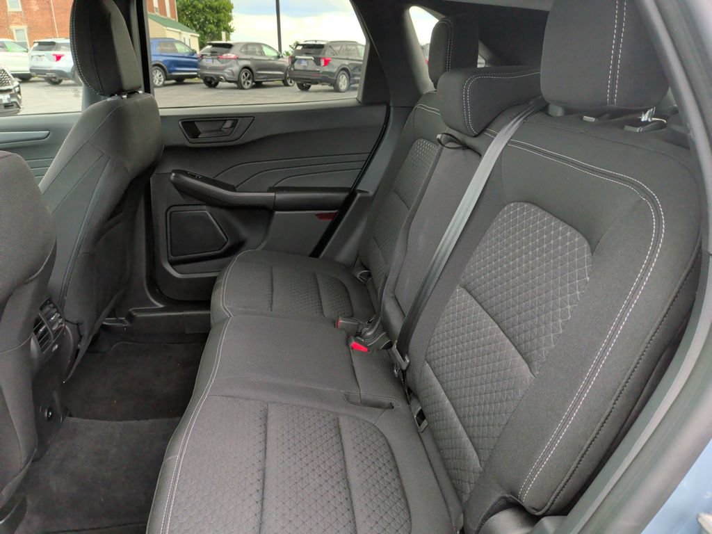 Certified 2023 Ford Escape Active w/ Tech Pack #1 AWD/4WD image 6