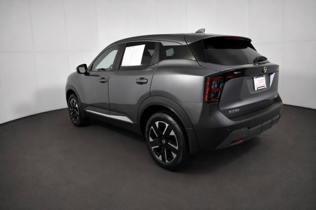 Certified 2025 Nissan Kicks SV AWD/4WD image 6