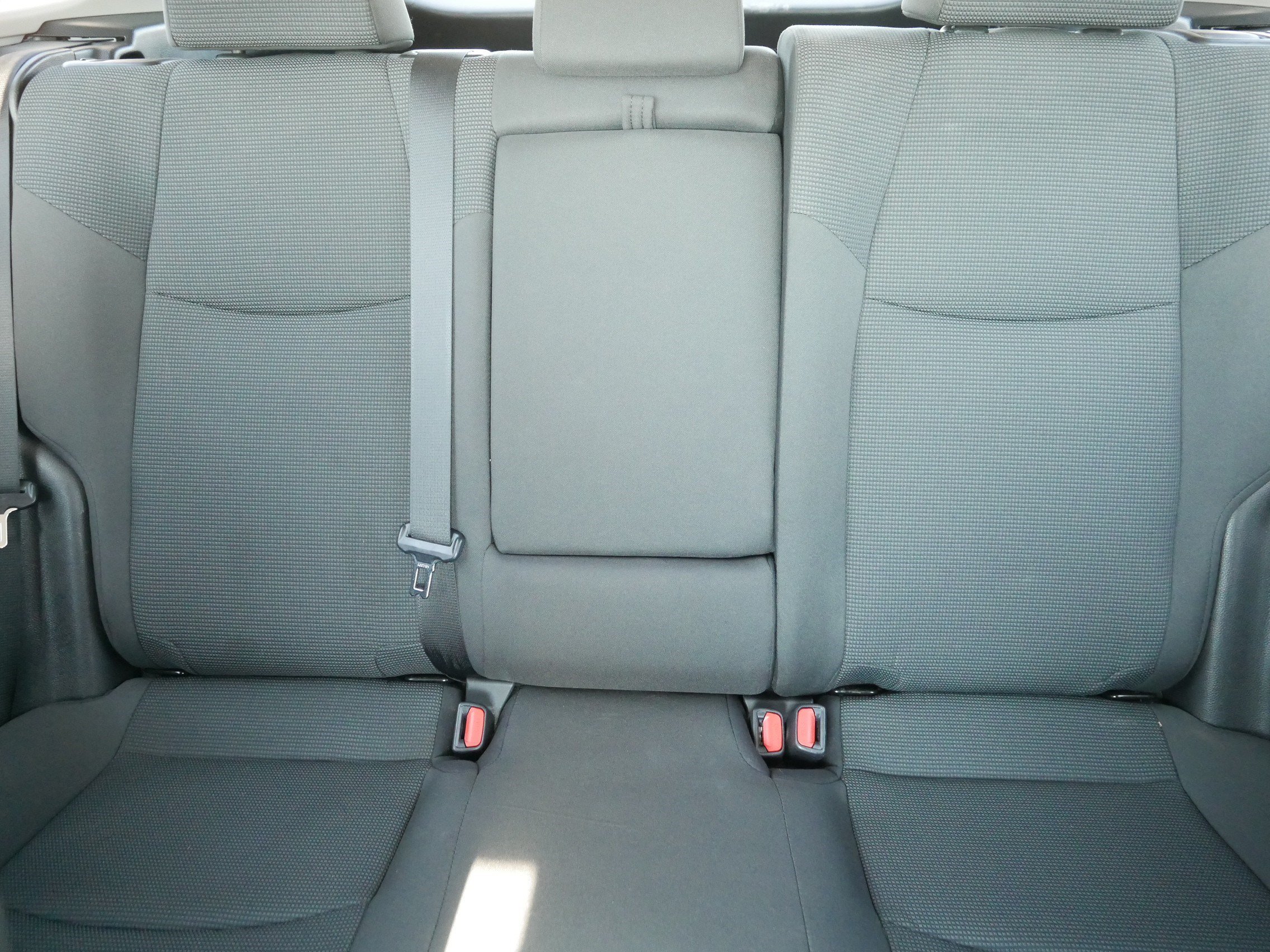 Used 2021 Toyota RAV4 LE AWD/4WD image 13