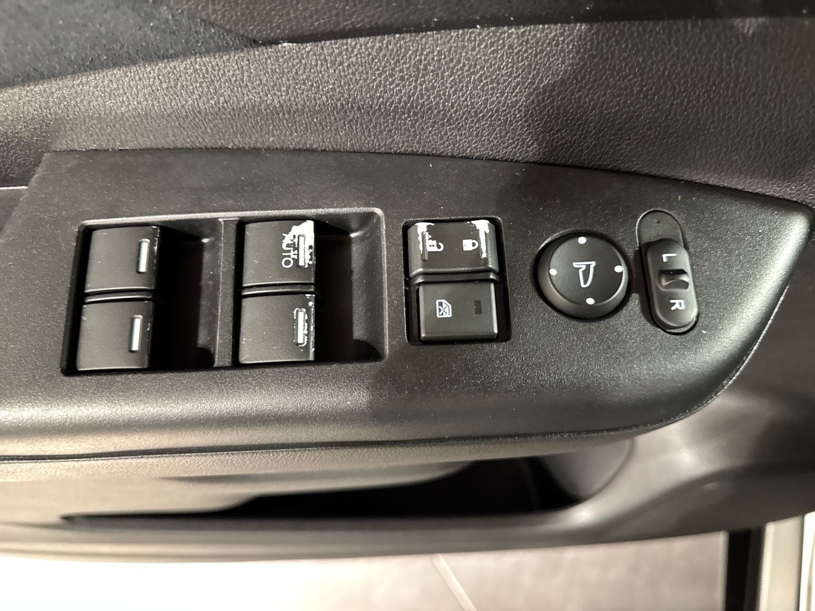 Used 2014 Honda CR-V EX image 19