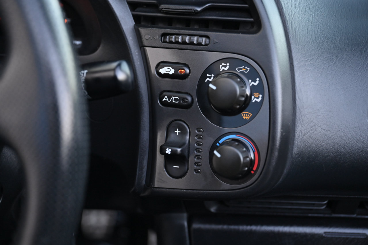 Used 2001 Honda S2000 image 29