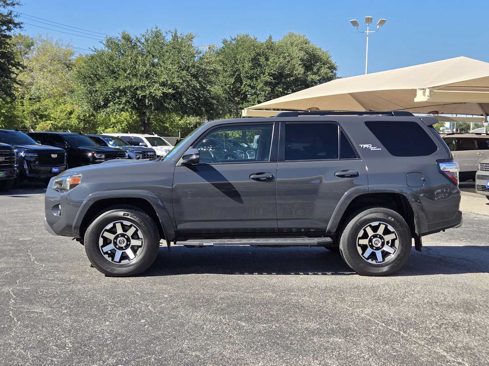 Used 2024 Toyota 4Runner TRD Off-Road Premium w/ Off Road Premium Plus Package AWD/4WD image 4