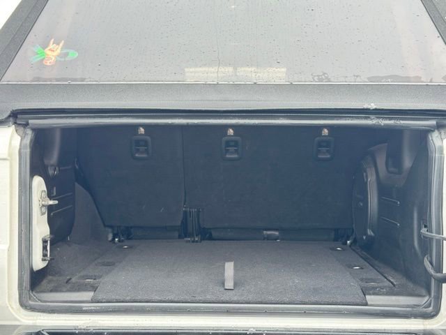 Used 2018 Jeep Wrangler Unlimited Sahara image 10