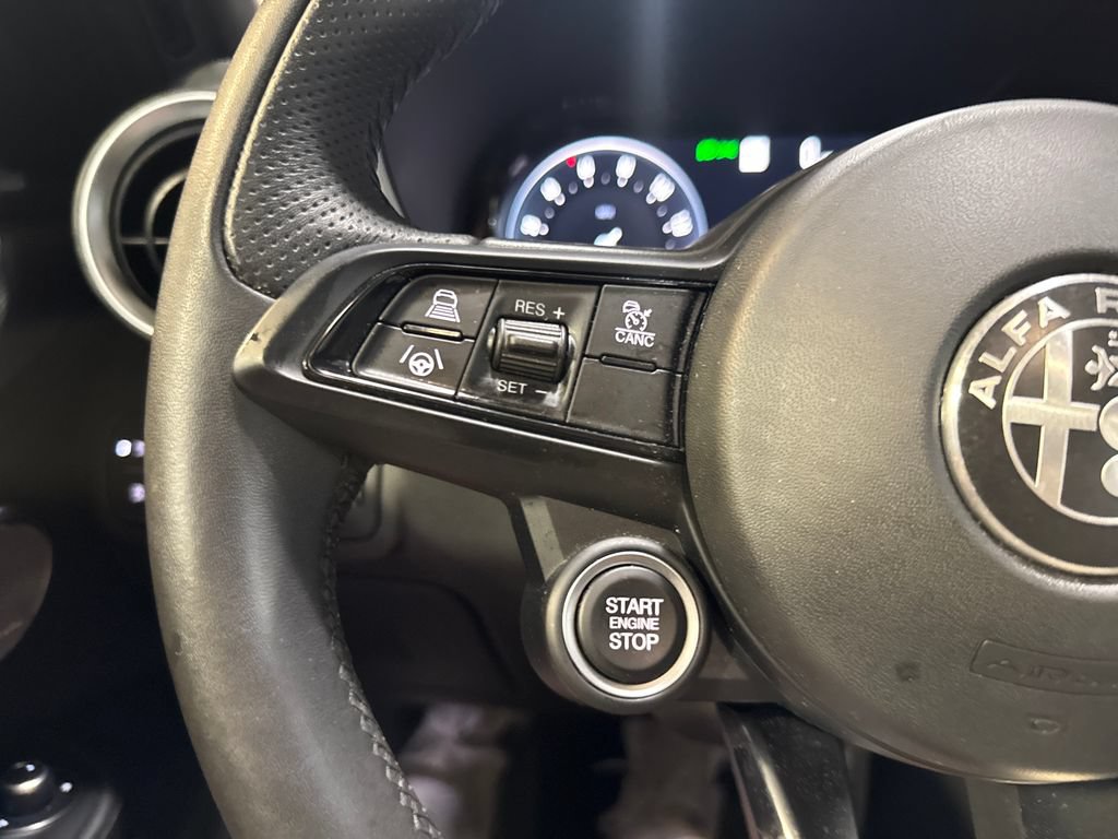 Used 2024 Alfa Romeo Giulia Ti RWD image 18