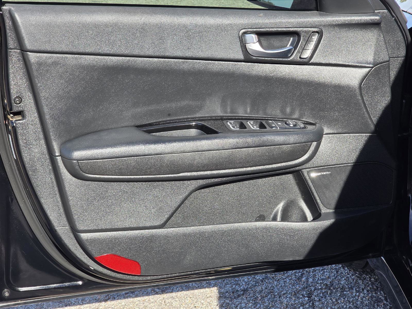 Used 2020 Kia Optima SX image 37