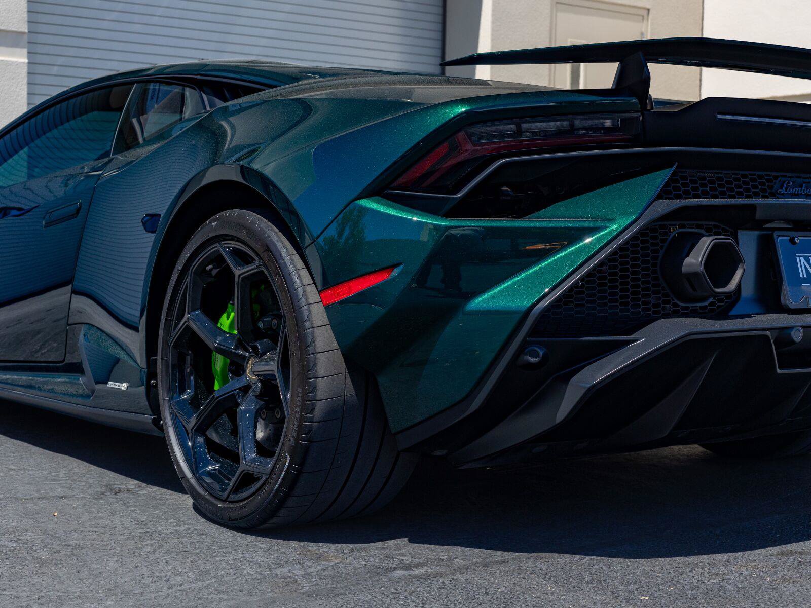 Used 2023 Lamborghini Huracan Tecnica RWD image 6