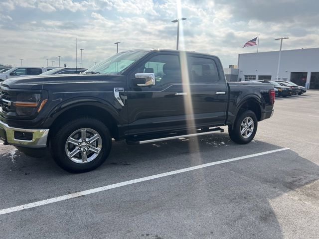 Used 2024 Ford F150 XLT w/ Equipment Group 302A MID image 2