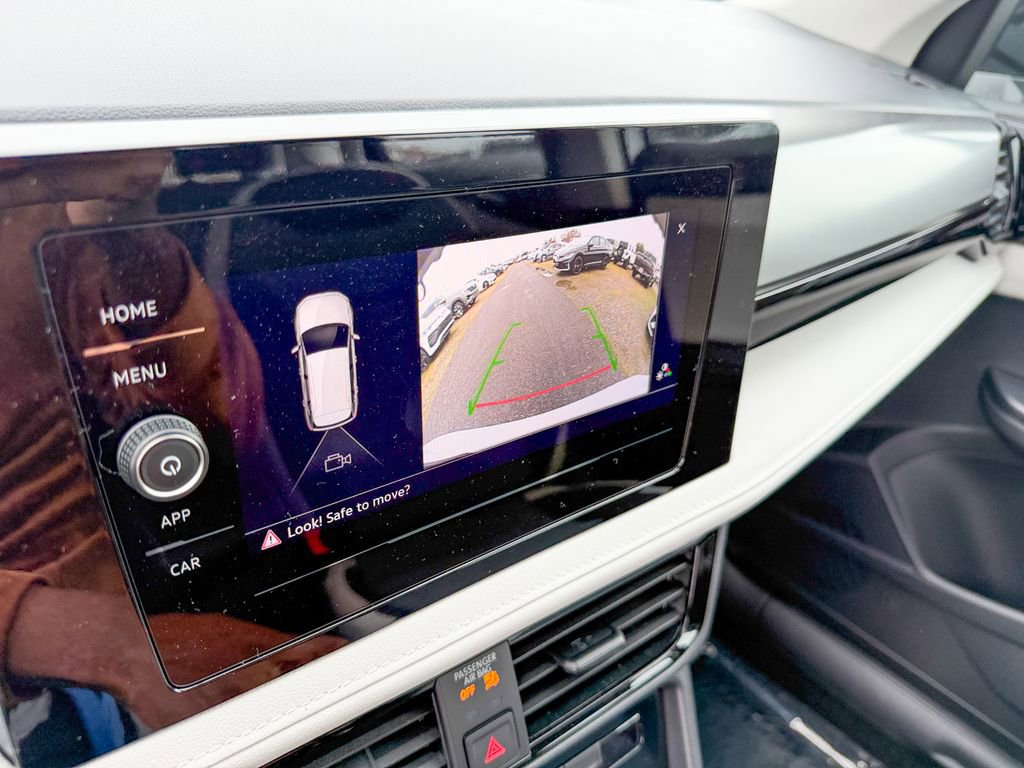 New 2026 Volkswagen Taos S image 19