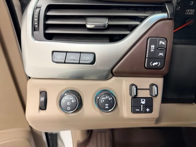 Certified 2020 Chevrolet Tahoe Premier w/ RST Edition AWD/4WD image 17