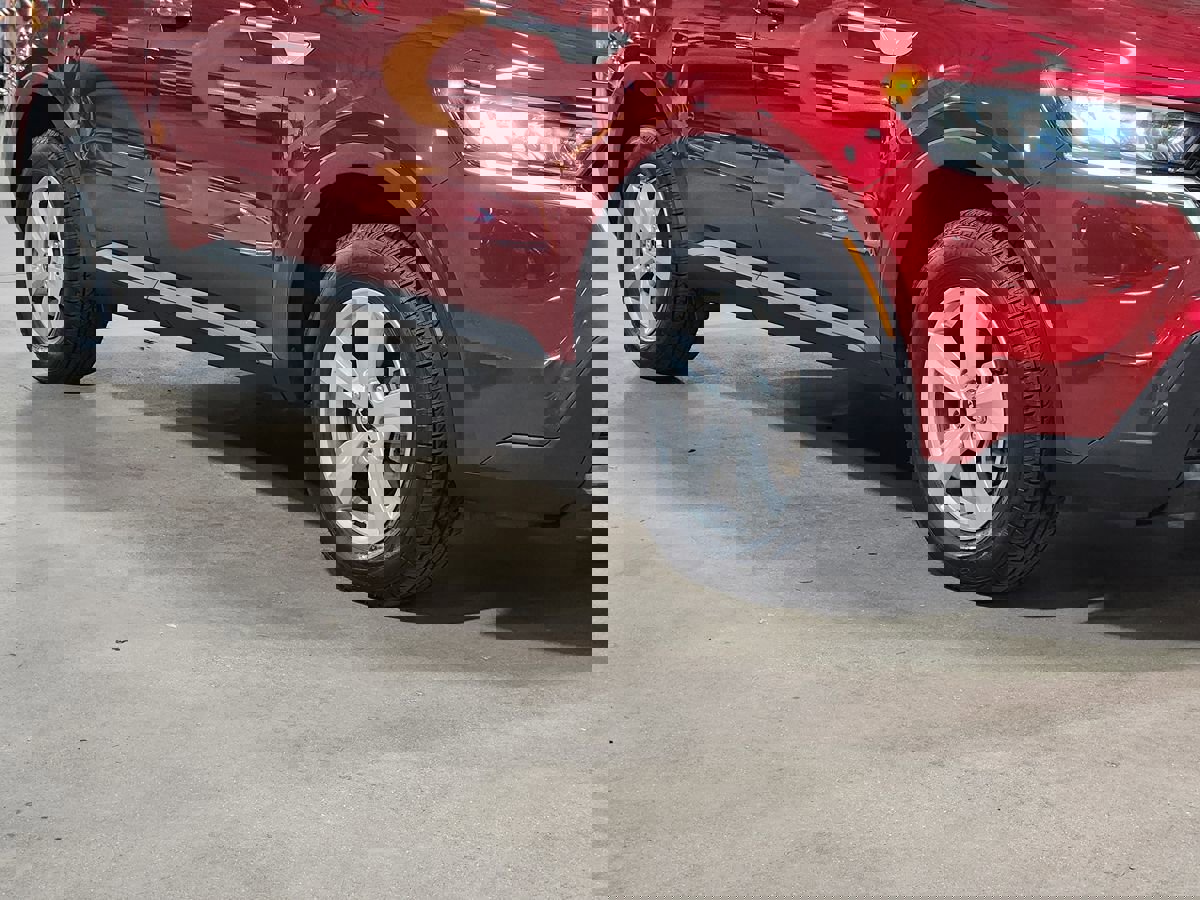 Used 2023 Kia Sorento LX image 16