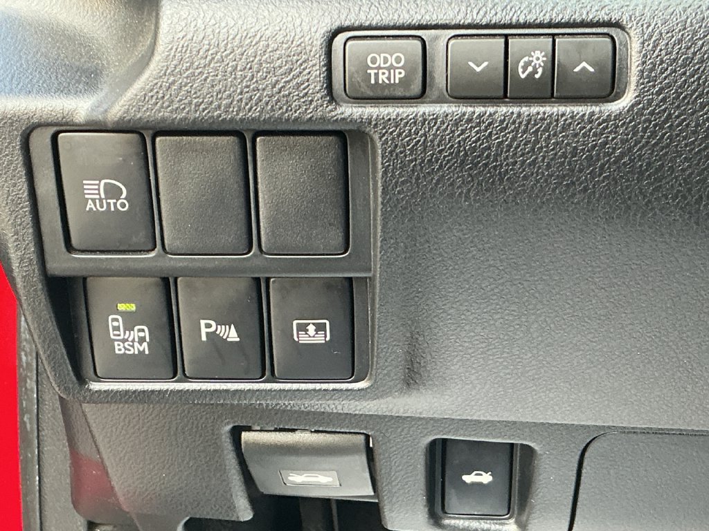 Used 2018 Lexus IS 350 F Sport w/ F Sport Package AWD/4WD image 26