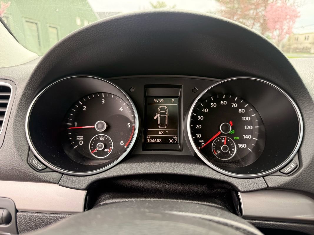 Used 2014 Volkswagen Golf TDI image 20