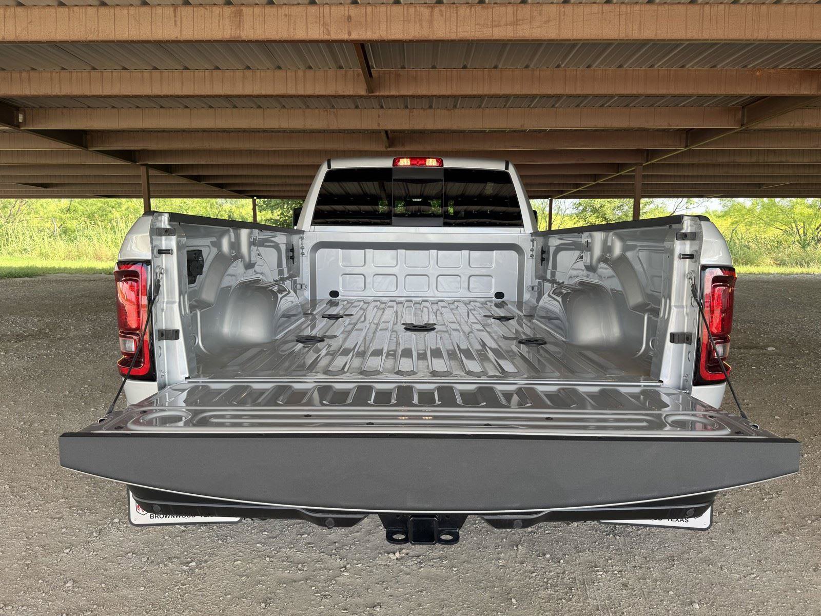 New 2026 RAM 3500 Tradesman AWD/4WD image 34