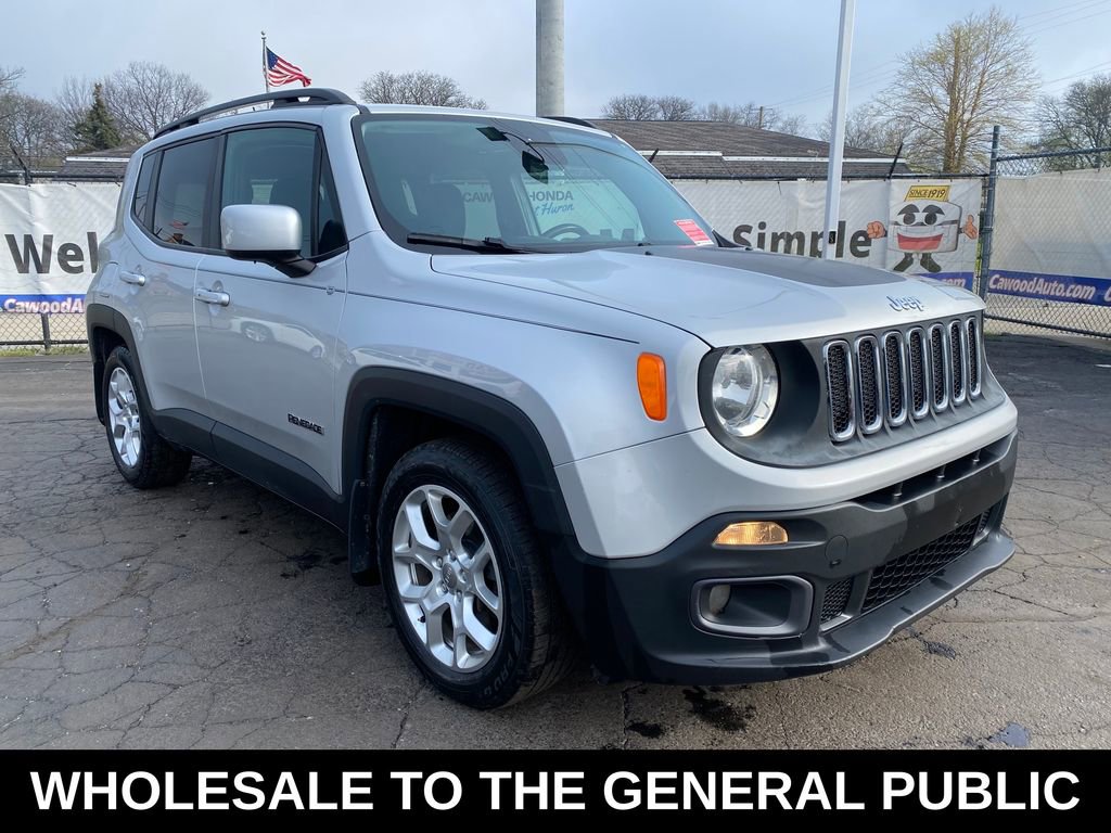 Used 2015 Jeep Renegade Latitude w/ Cold Weather Group FWD image 1