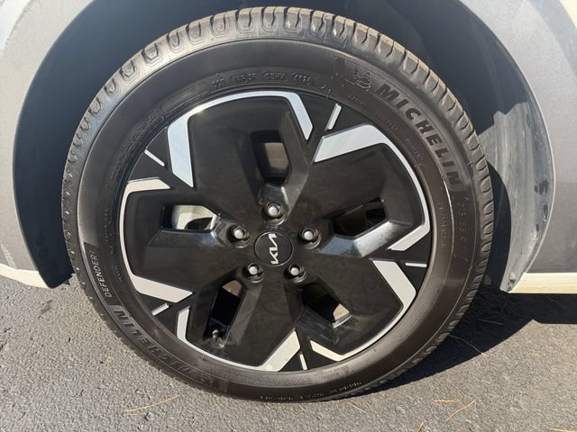 Used 2023 Kia Niro Wave w/ Wave Preserve Package FWD image 26