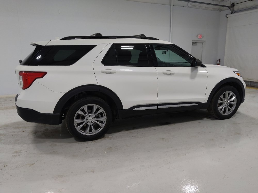 Used 2022 Ford Explorer XLT w/ Equipment Group 202A image 10
