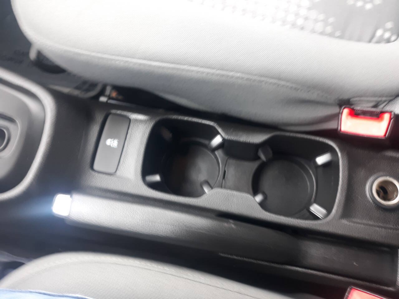 Used 2017 Chevrolet Sonic LT FWD image 21