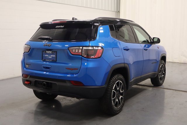 New 2026 Jeep Compass Trailhawk image 8