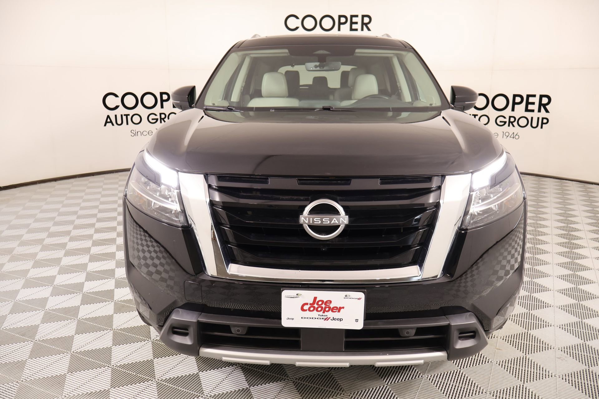 Used 2024 Nissan Pathfinder SL w/ SL Premium Package AWD/4WD image 9