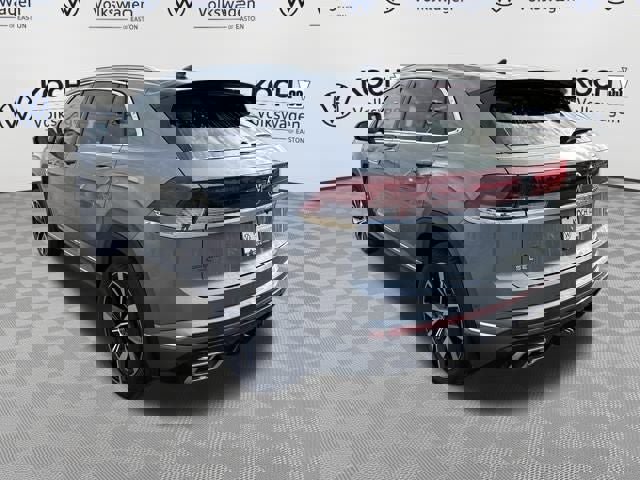 Used 2025 Volkswagen Atlas Cross Sport SEL Premium R-Line image 5