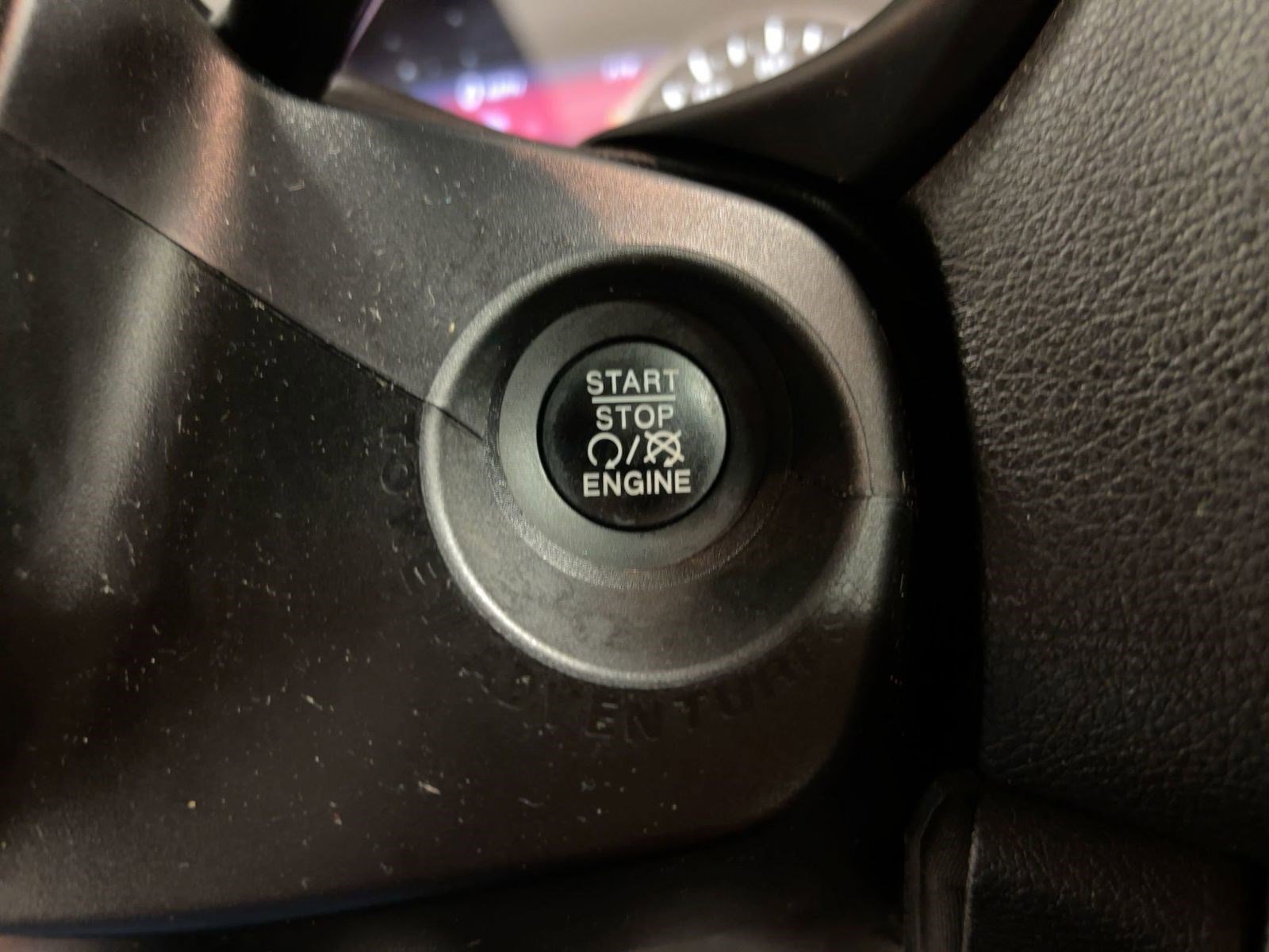 Used 2015 Jeep Renegade Trailhawk w/ Popular Equipment Group image 27