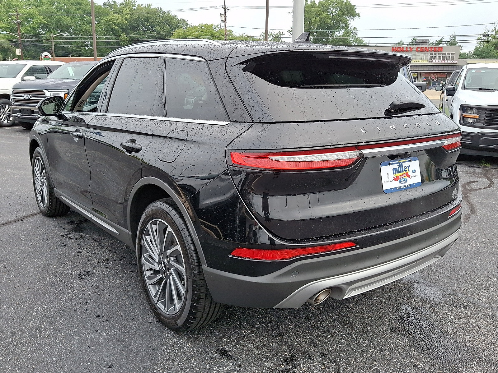 Certified 2024 Lincoln Corsair Reserve w/ Equipment Group 201A AWD/4WD image 4