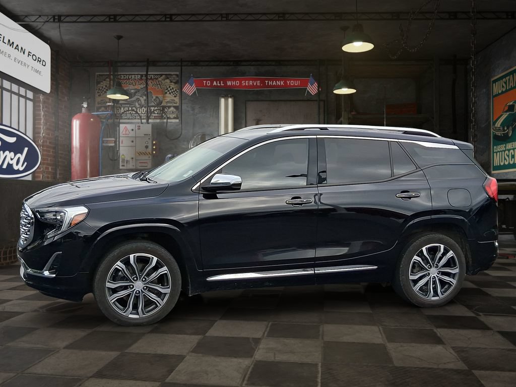 Used 2020 GMC Terrain Denali w/ LPO, Floor Liner Package FWD image 3