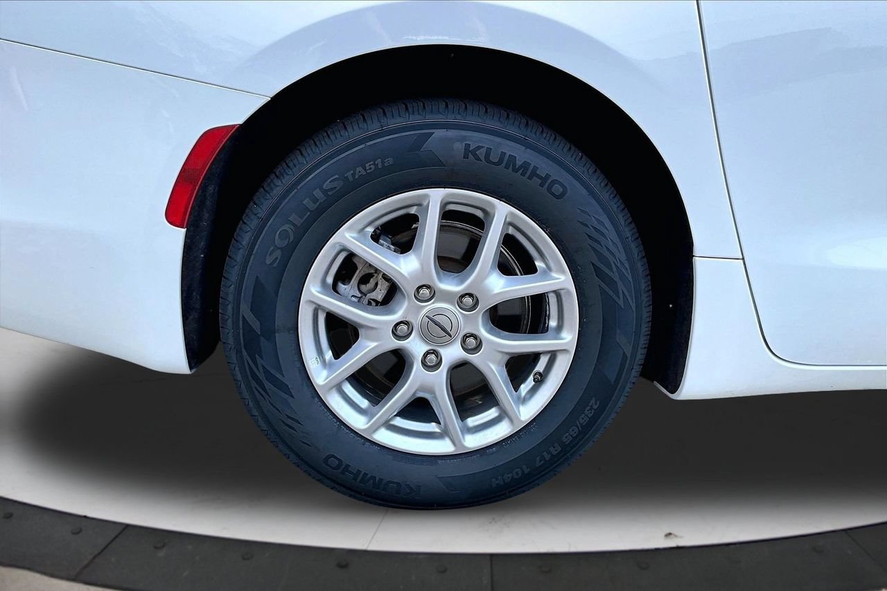 Certified 2023 Chrysler Voyager LX FWD image 35