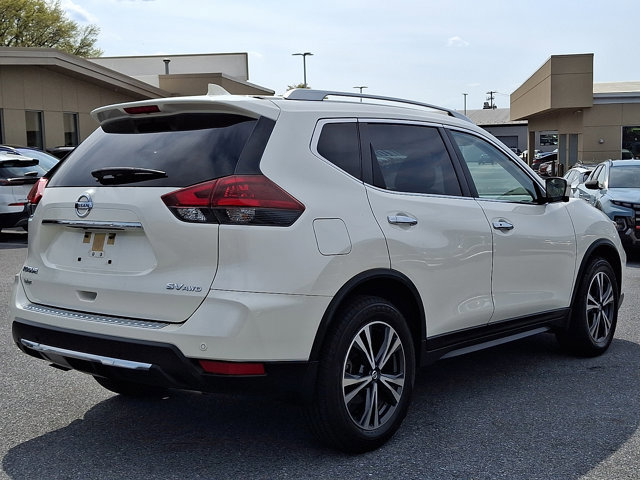 Used 2020 Nissan Rogue SV w/ Premium Package image 4