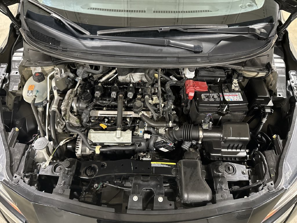 Used 2024 Nissan Versa SV FWD image 23
