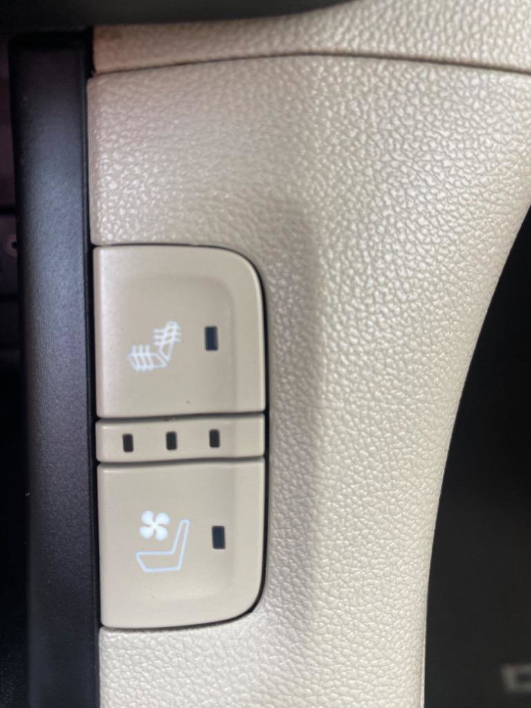 Used 2017 GMC Acadia Denali w/ Technology Package image 23