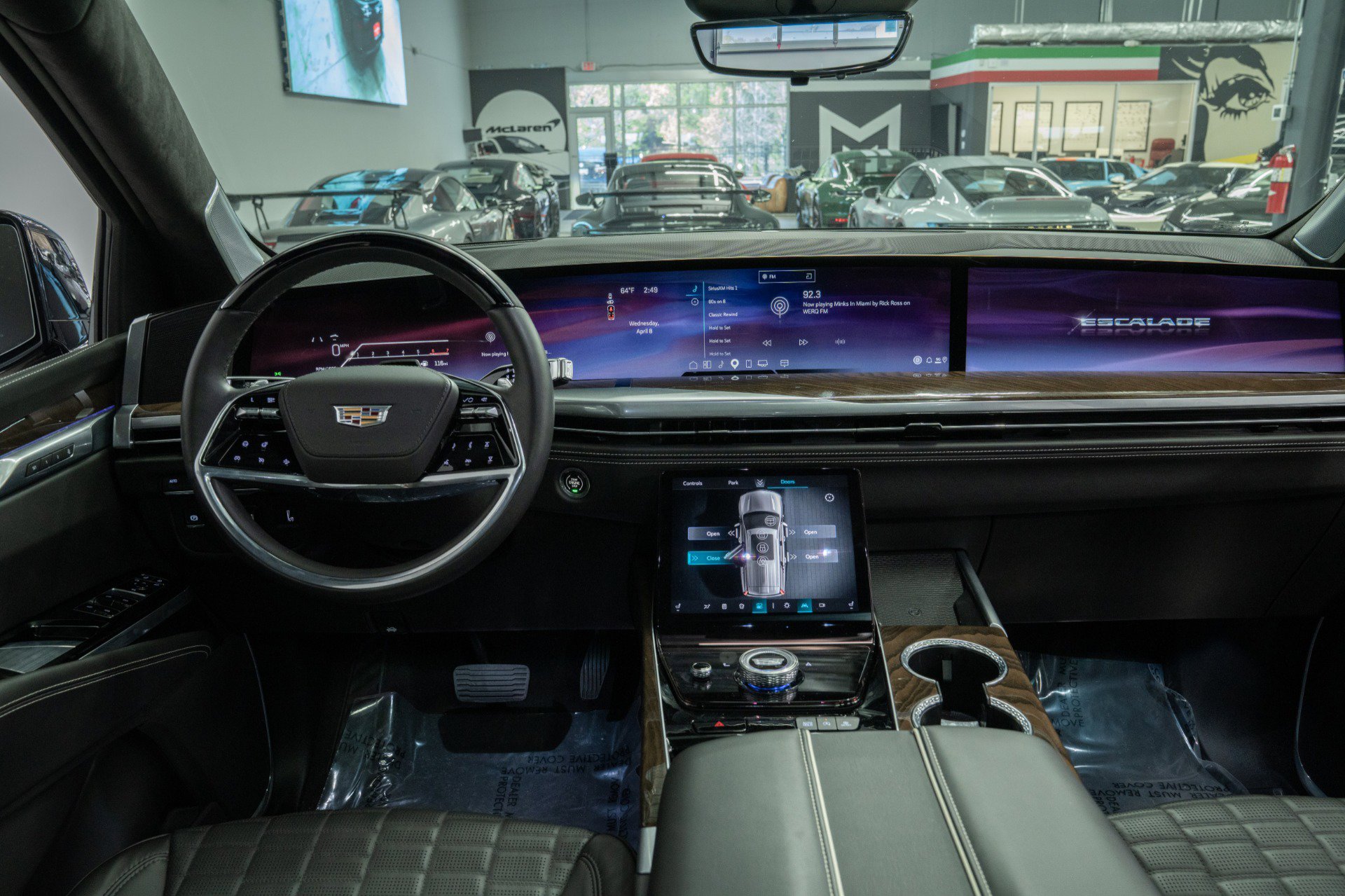 Used 2025 Cadillac Escalade ESV Sport Platinum image 33