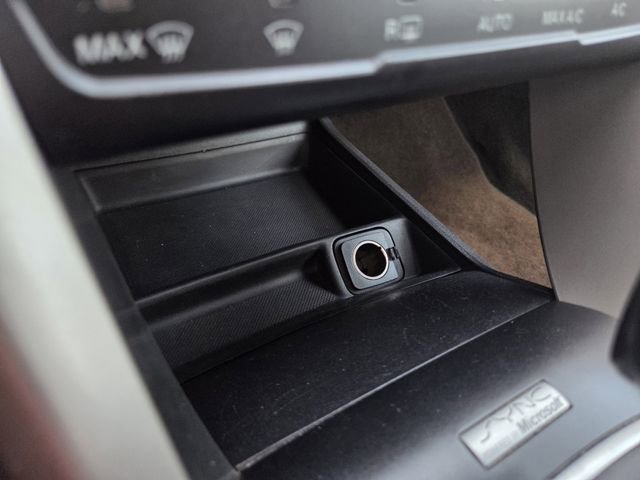 Used 2014 Ford Fusion SE w/ Equipment Group 202A image 12